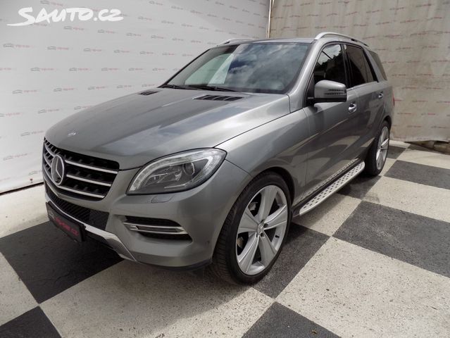 Mercedes Třída M